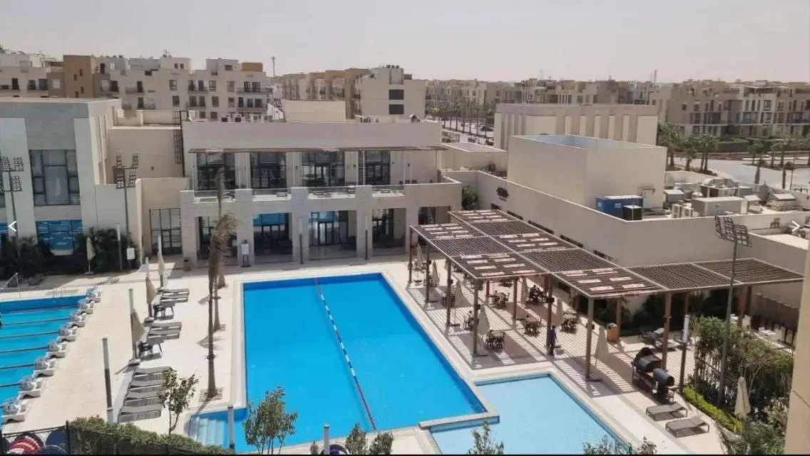 شقةاستلام فوري تشطيب راقي في بيفرلي هيلز  من سوديك