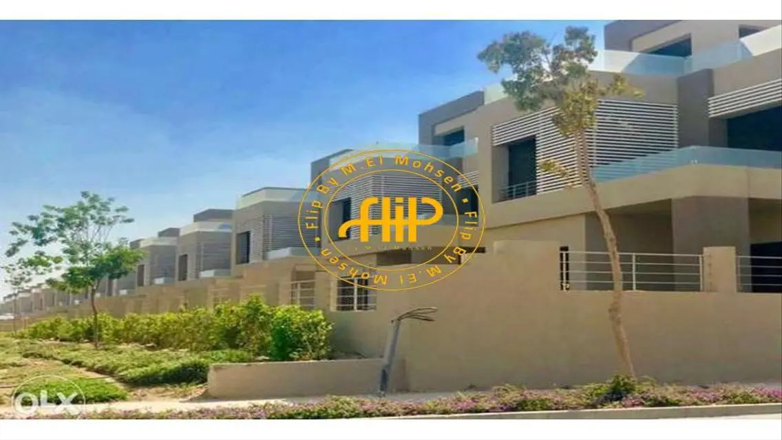 Townhouse Middle For Sale In WoodVille 228M
