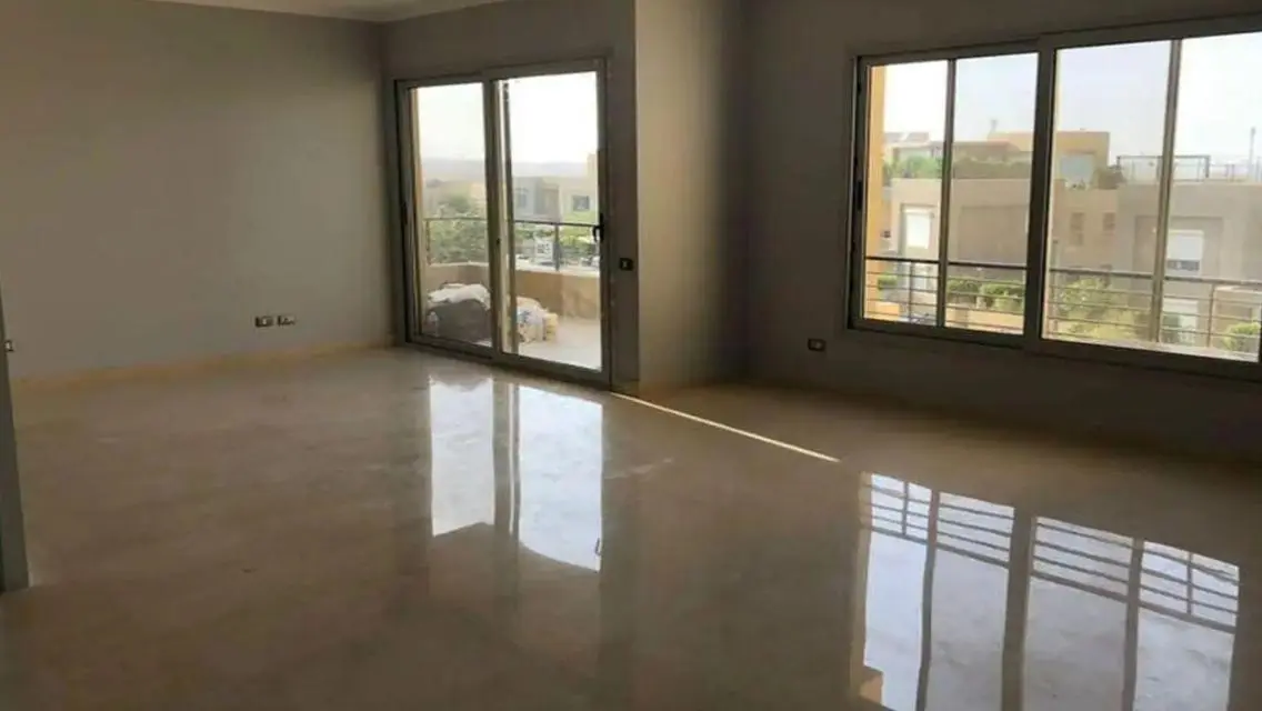 Fully finished apartment next to Golf Views