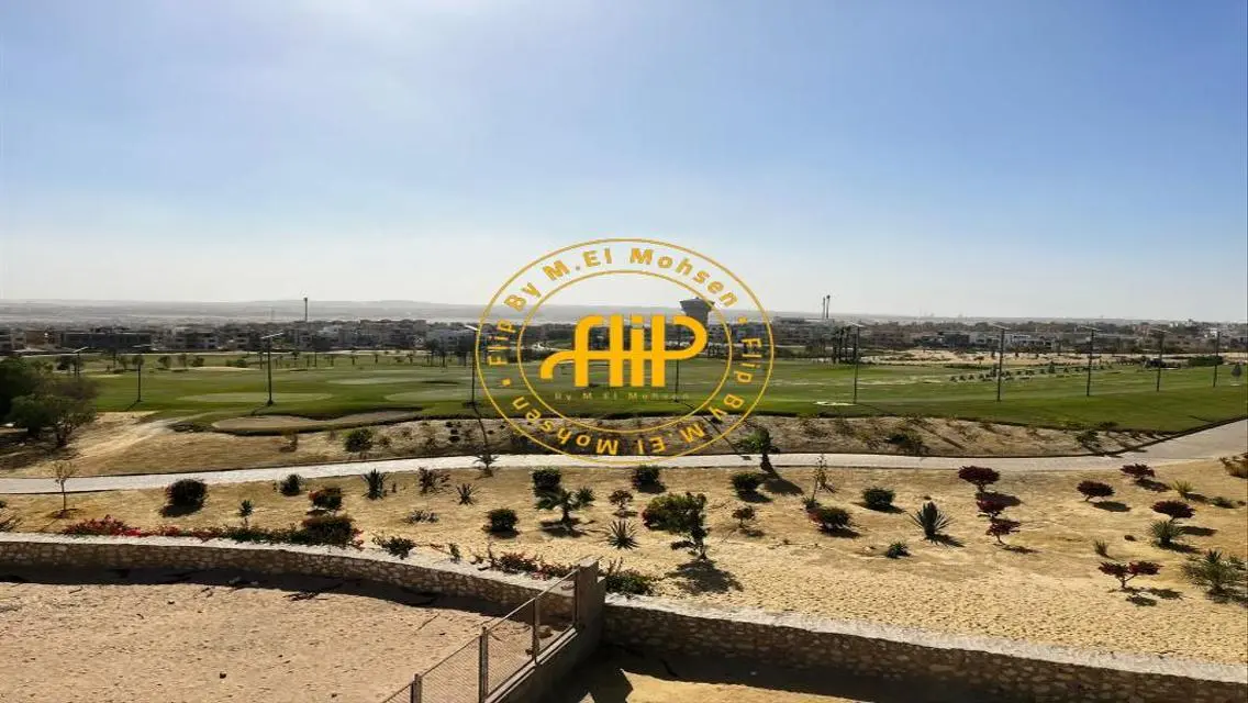 First row golf standalone in Palm hills golf views
