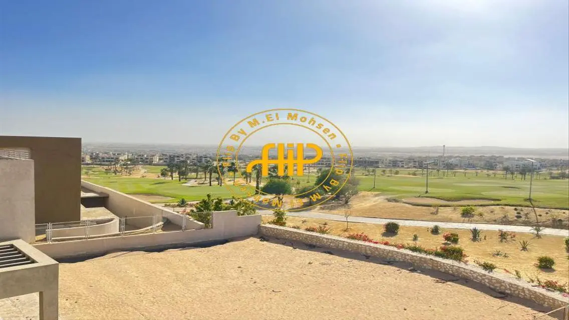 First row golf standalone in Palm hills golf views