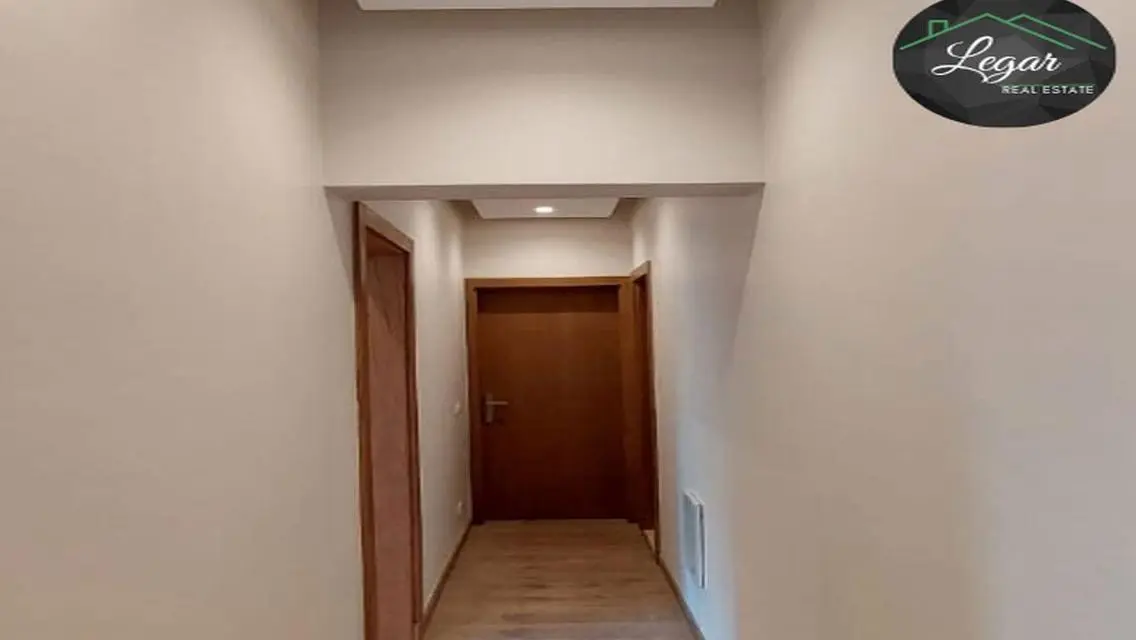 For sale in Westown, 2-bedroom apartment, 1/2 furn