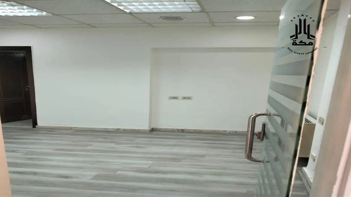 مقر اداري للايجار في مساكن شيراتون مكيف بالكامل