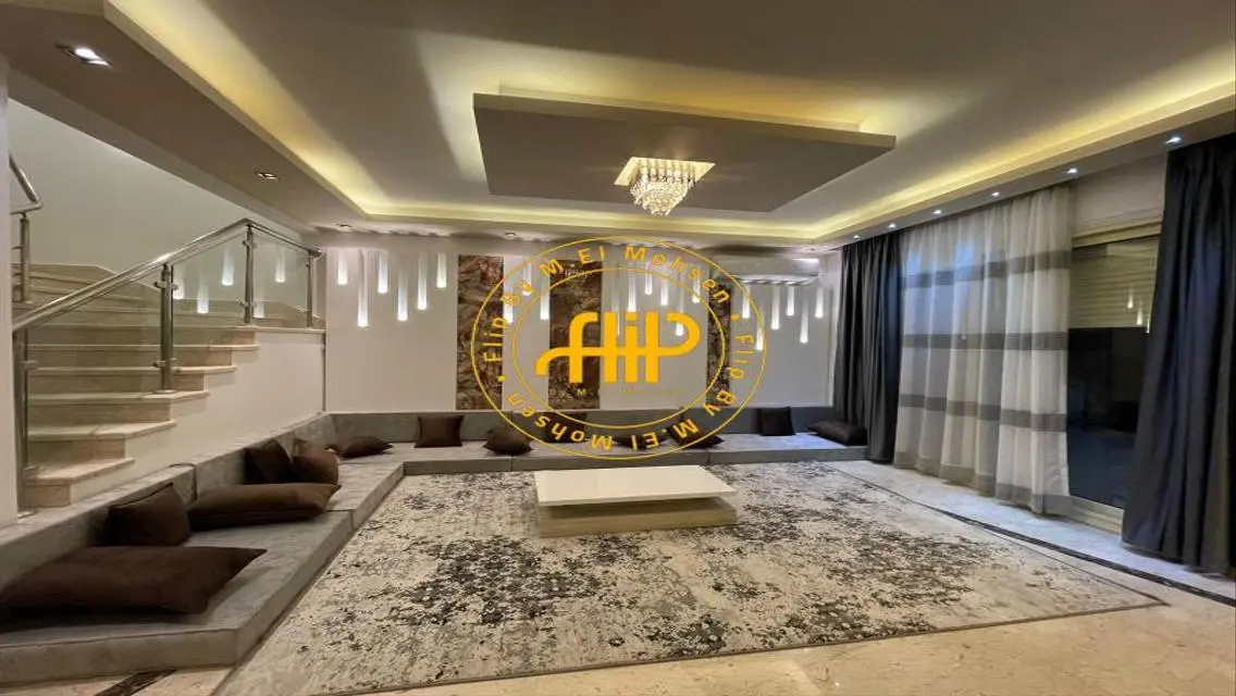 تاون هاوس للايجار مفروش بالكامل  في بيل اير 380 م