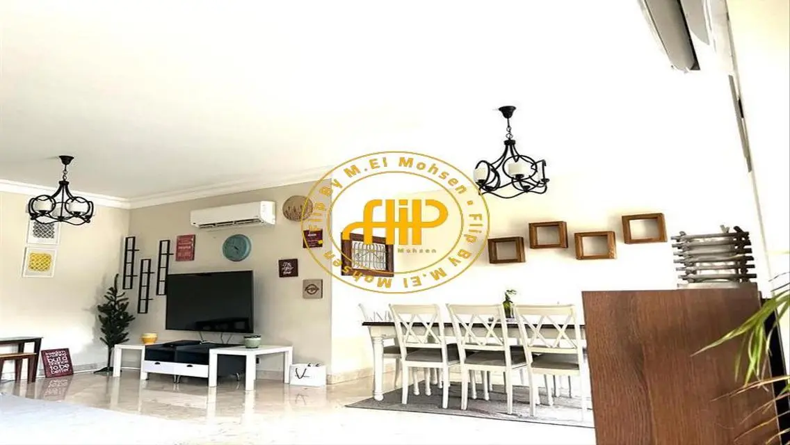 Apartment For Rent Courtyard Fully Furnished 245M