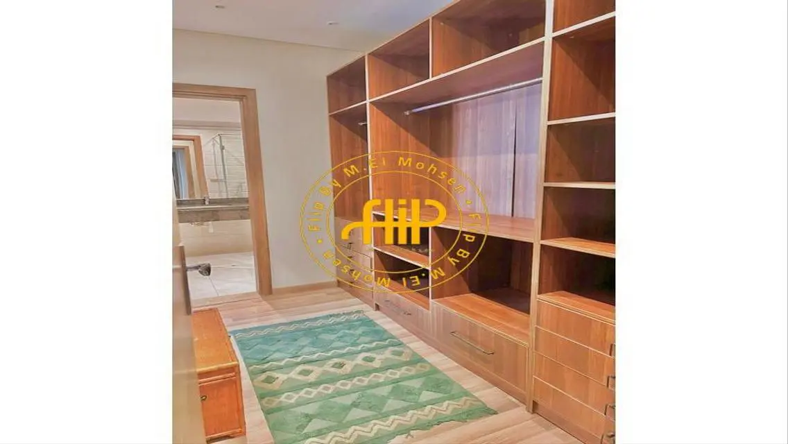 Apartment For Rent Courtyard Fully Furnished 245M