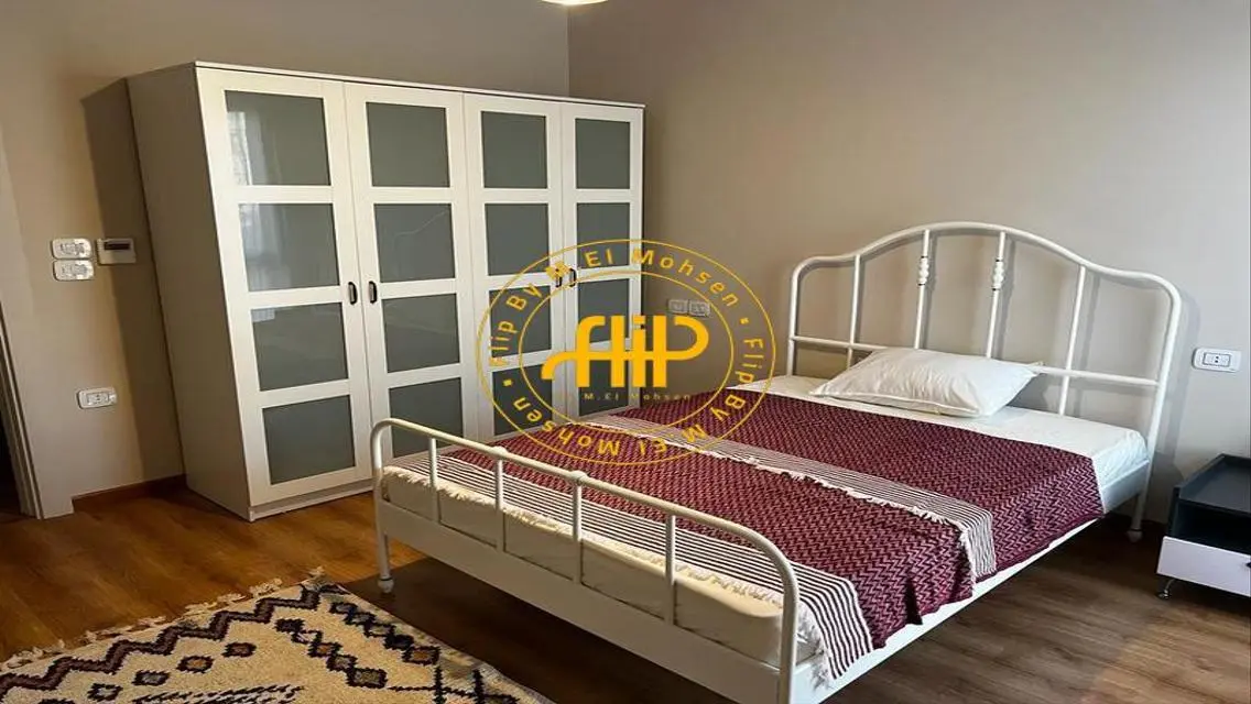 Upper Duplex For Rent In Westown 270M