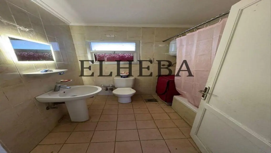 Fully furnished apartment with view garden,3 room