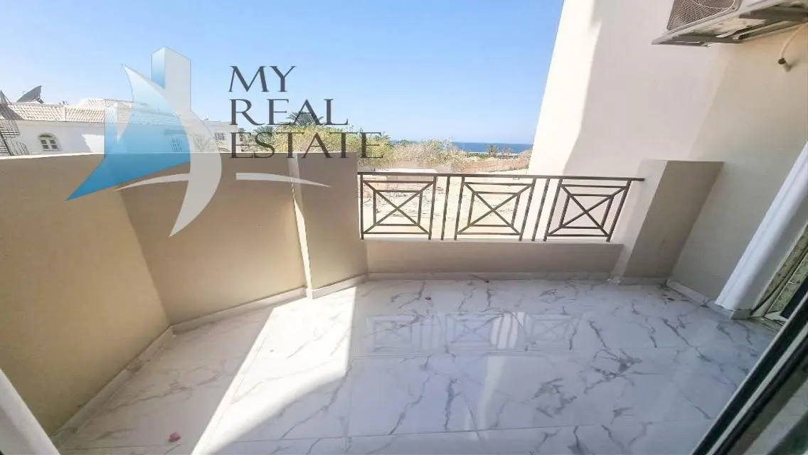 Sea view apartment for sale in Juliana Resort