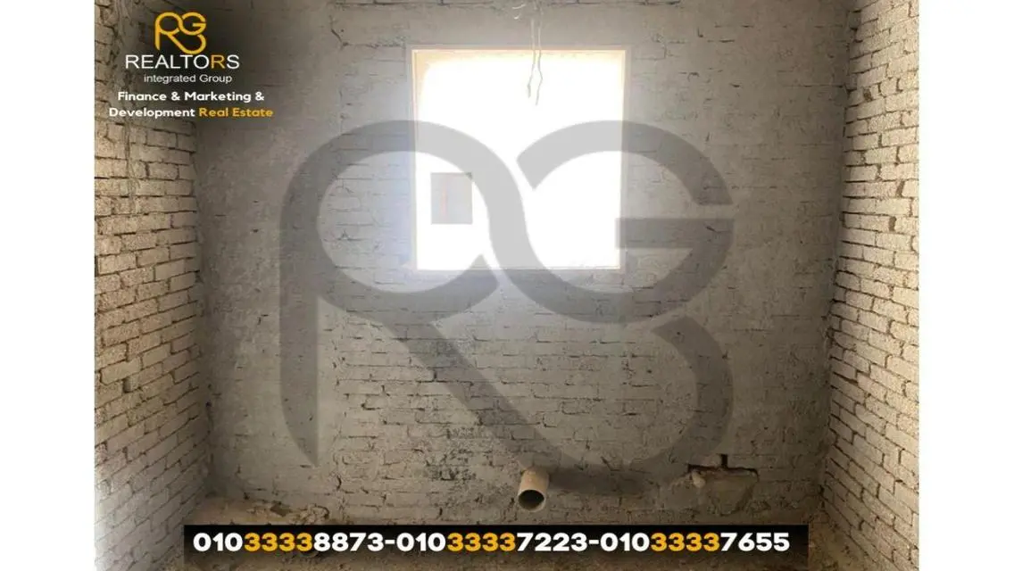 للبيع: فيلا305م  – توين هاوس العنوان: كمبوند – نيو