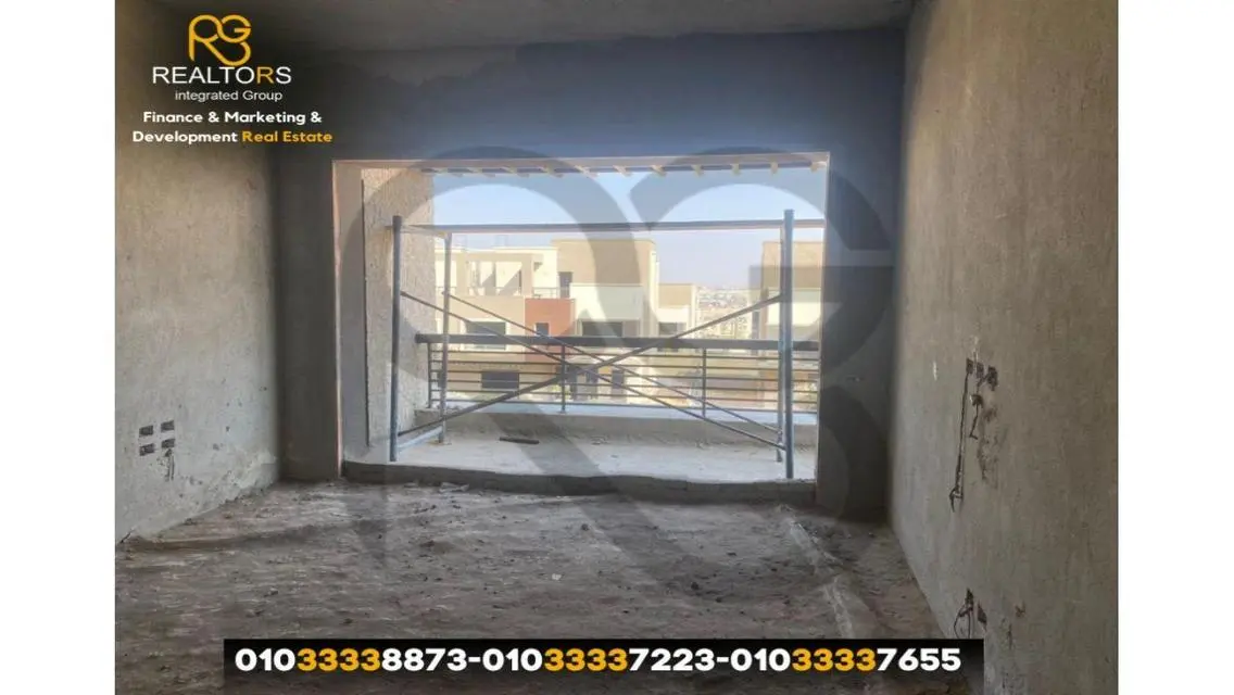 للبيع: فيلا305م  – توين هاوس العنوان: كمبوند – نيو