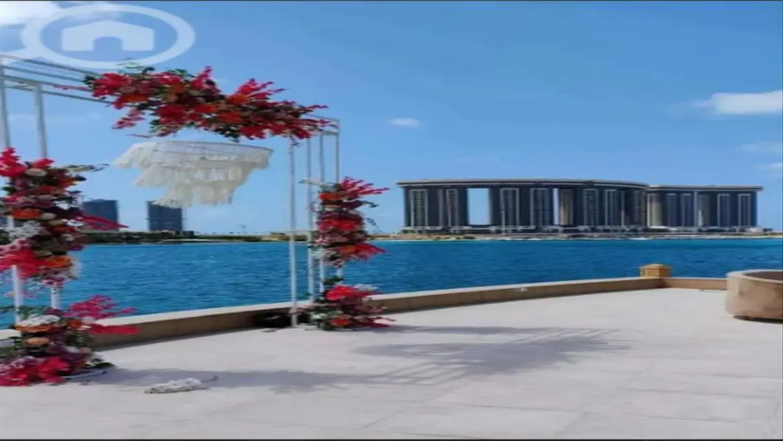 فيلا فاخرة مع مسبح خاص وحديقة
