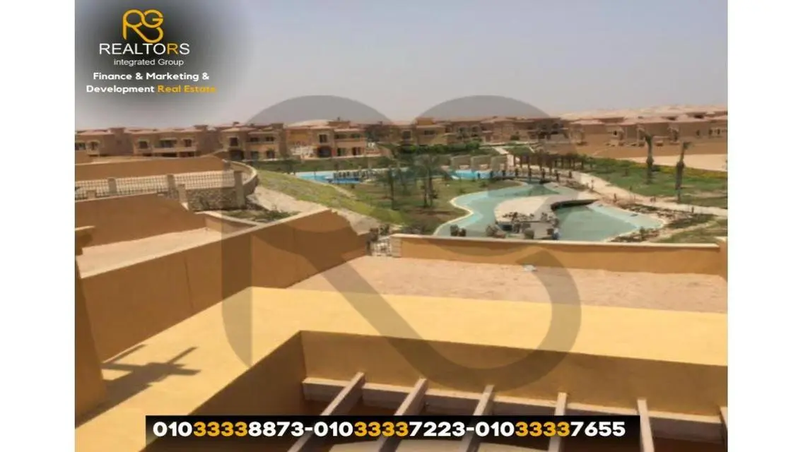 فيلا مستقله للبيع 800م كمبوند رويال ميدوز تسهيلات