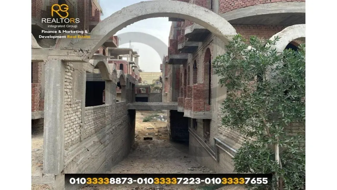 فيلا مستقله للبيع 1350م2 كمبوند الفدا جاردنز