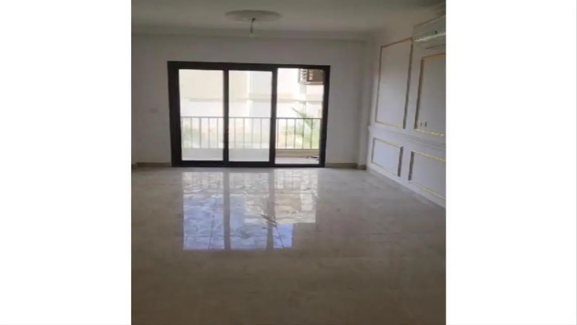 semi furnished Apartment 195m rent Marasem