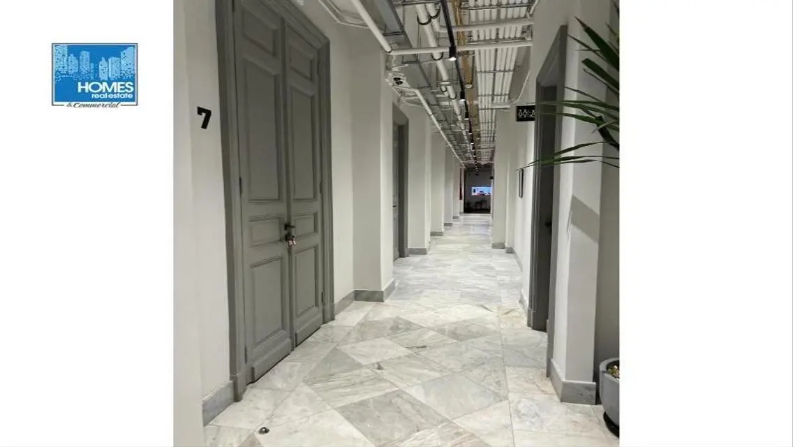 office rent 1300sqm in 650.000 EG street finished.