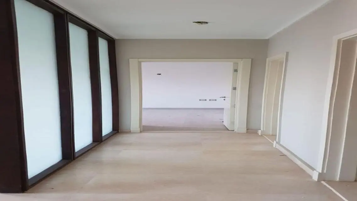 بينتهاوس متشطب حلو قوى بالمطبخ