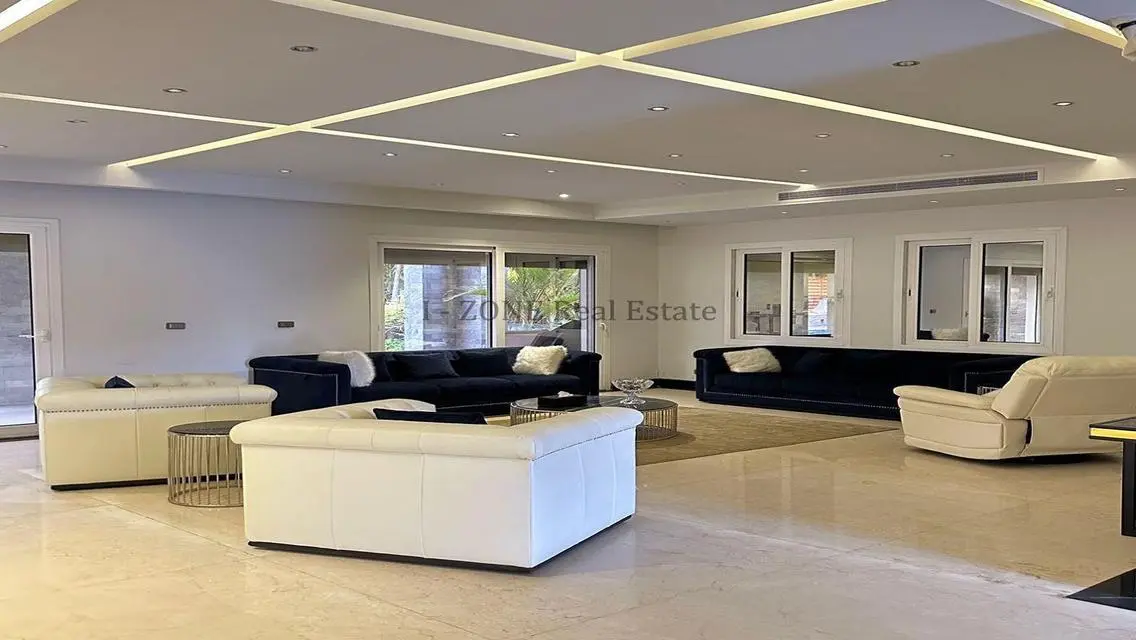 Standalone villa for rent in Swan Lake Compound,