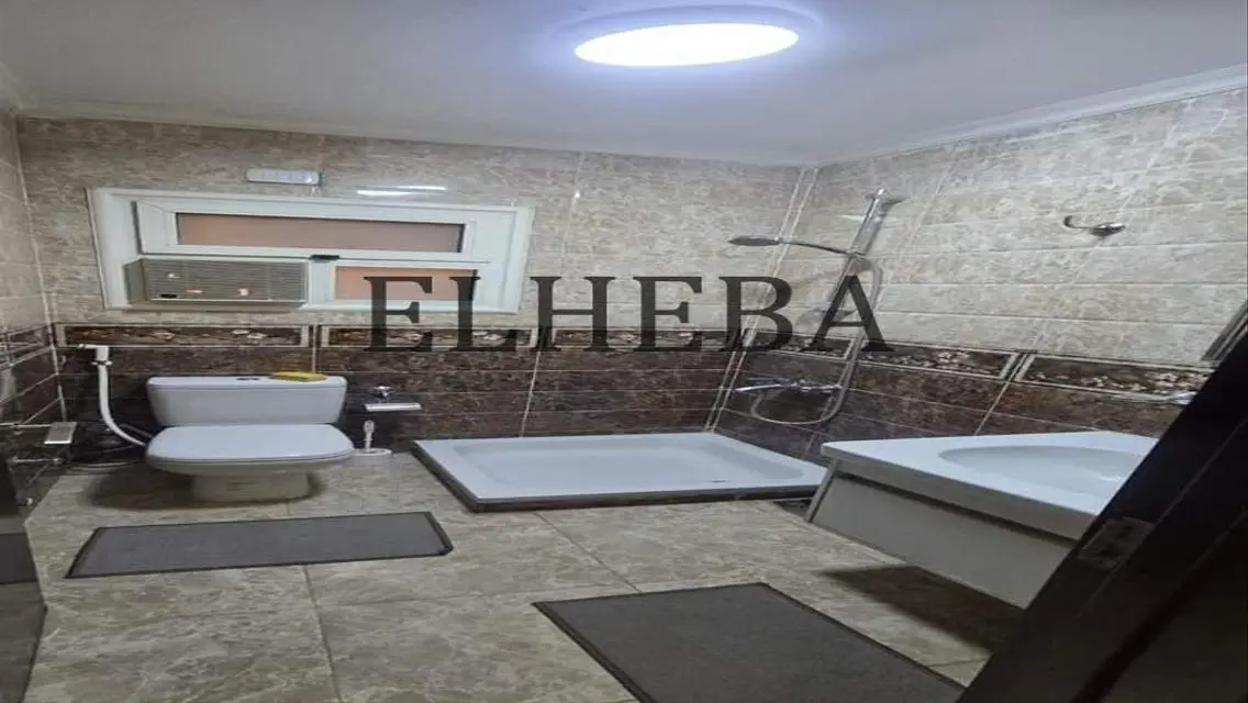 The best furnished studio in front of service area