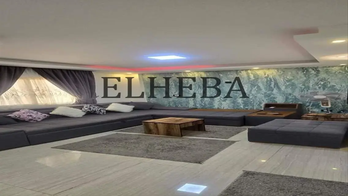 The best furnished studio in front of service area