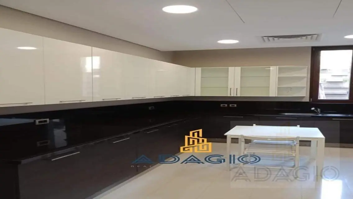 For rent fully furnished apartment in 40west