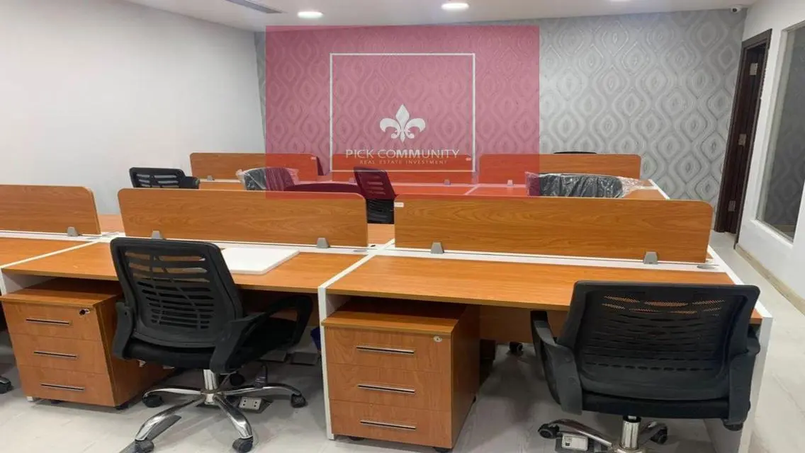 Admin office for sale in front of Qasr ElKbabgy