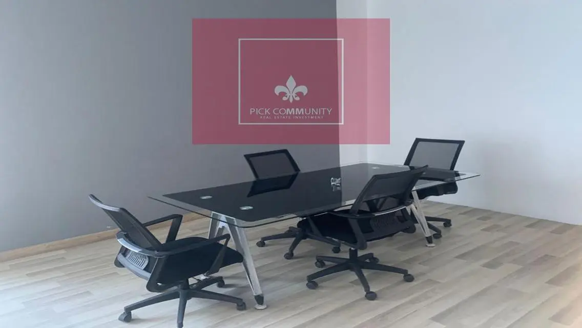 Admin office for sale in front of Qasr ElKbabgy