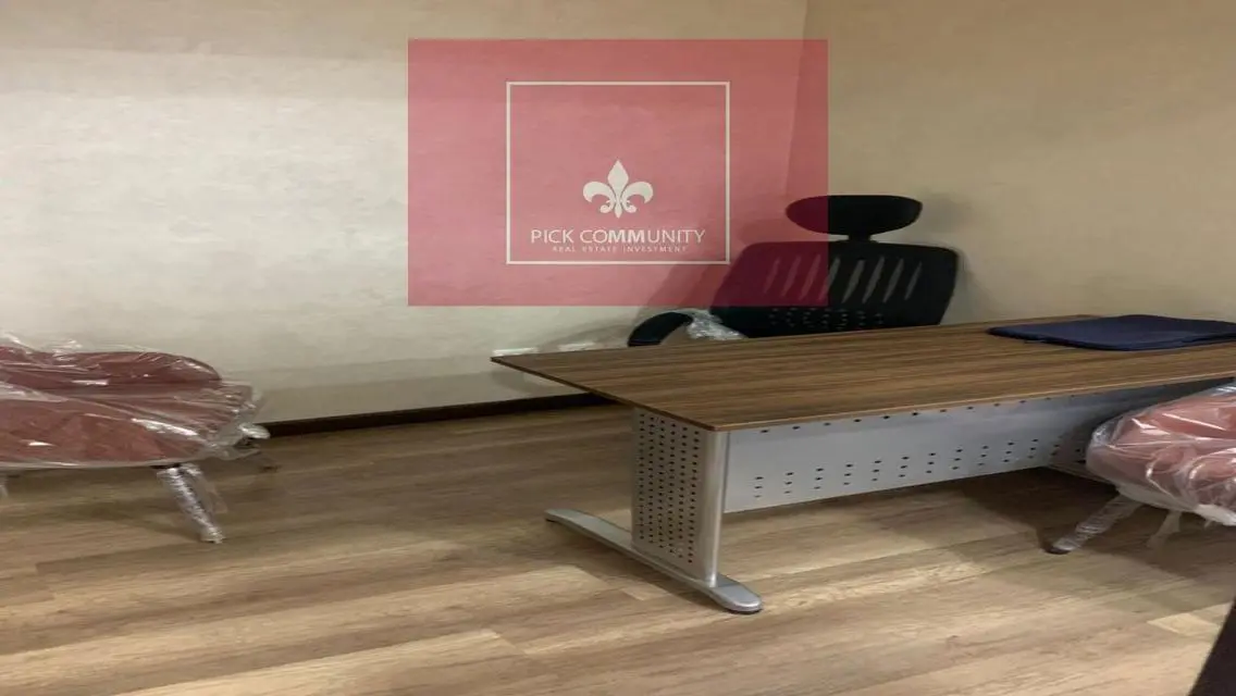 Admin office for sale in front of Qasr ElKbabgy