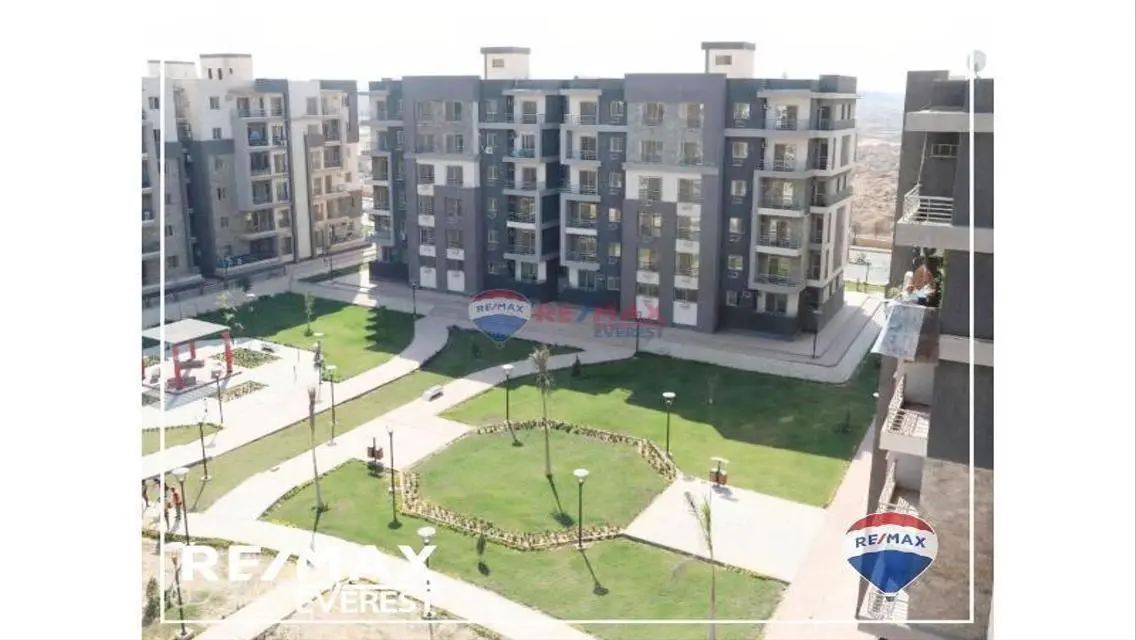 Fully Furnished Apartment 130sqm in Jannah Zayed 2