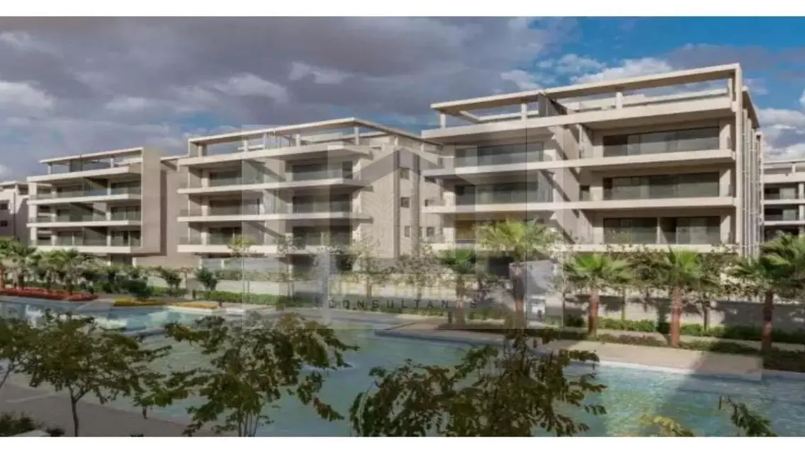 Luxury 143 sqm Apartment Overlooking Lakes