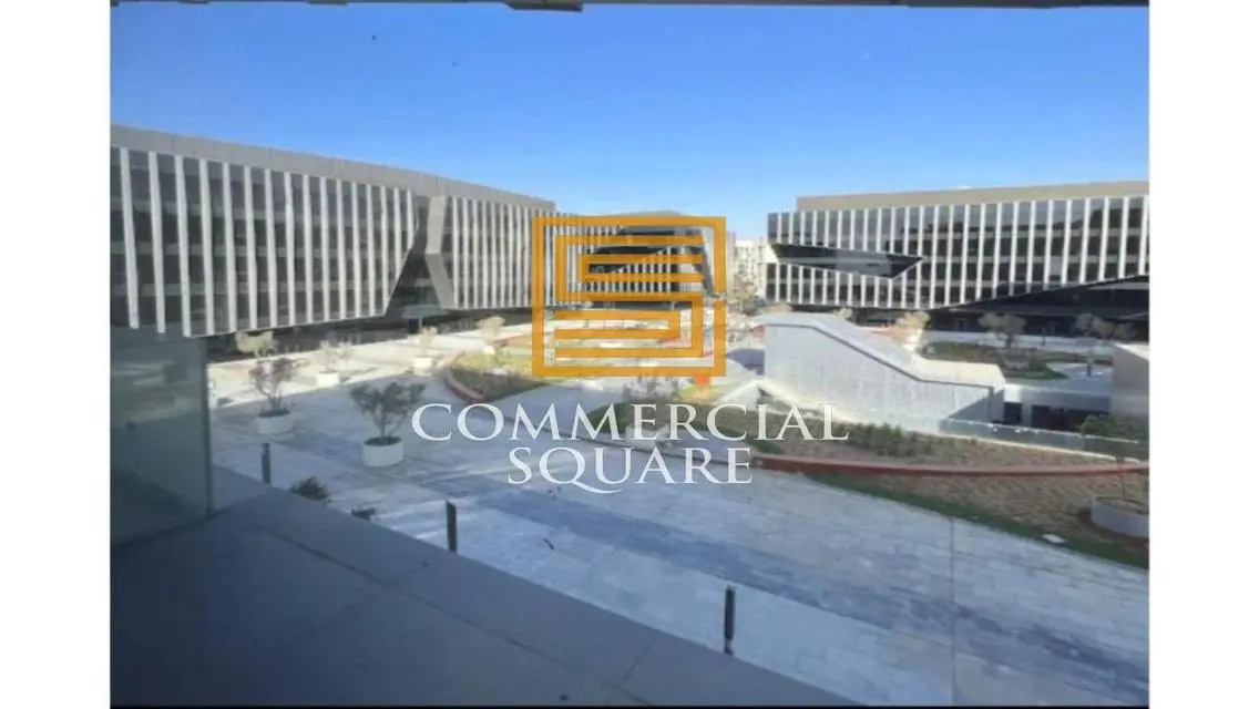 عقار تجاري مميز بمساحة 225 متر مربع