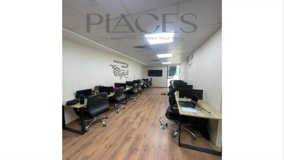 Admin space for rent 60 meters in Hyde Park