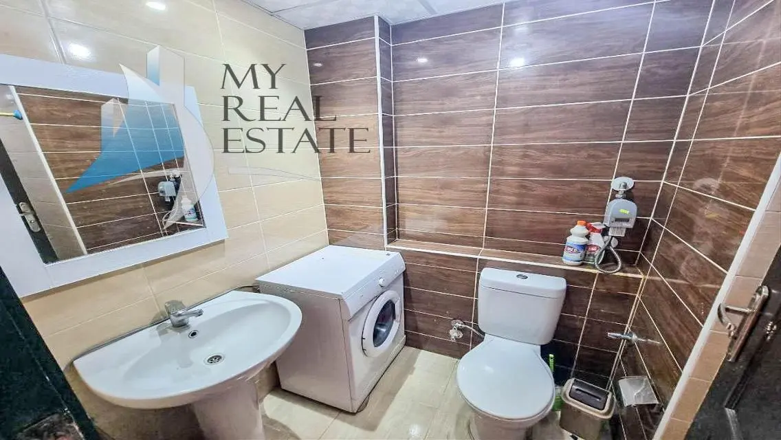 Furnished pool view 1 bed in Florenza Khamsin