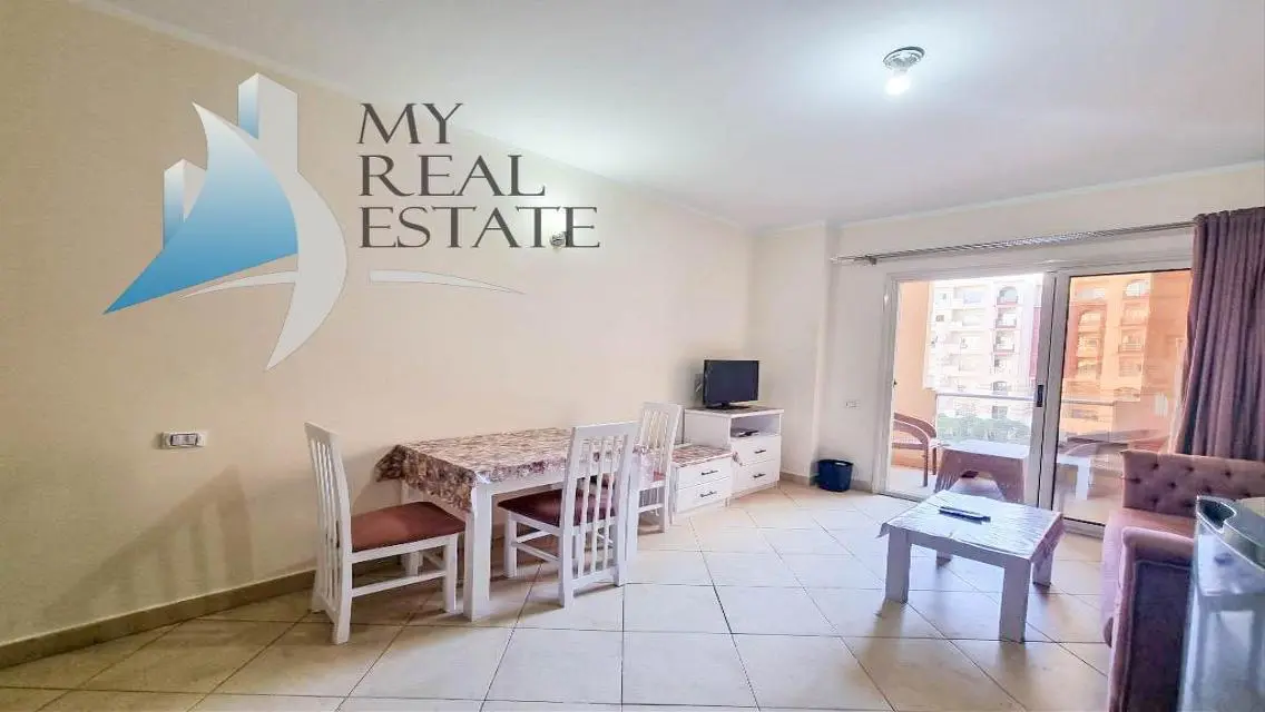 Furnished pool view 1 bed in Florenza Khamsin