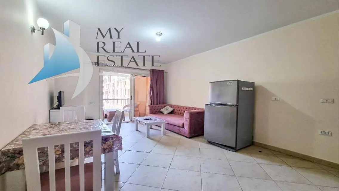 Furnished pool view 1 bed in Florenza Khamsin