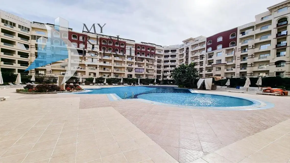 Furnished pool view 1 bed in Florenza Khamsin