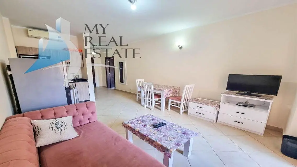 Furnished pool view 1 bed in Florenza Khamsin