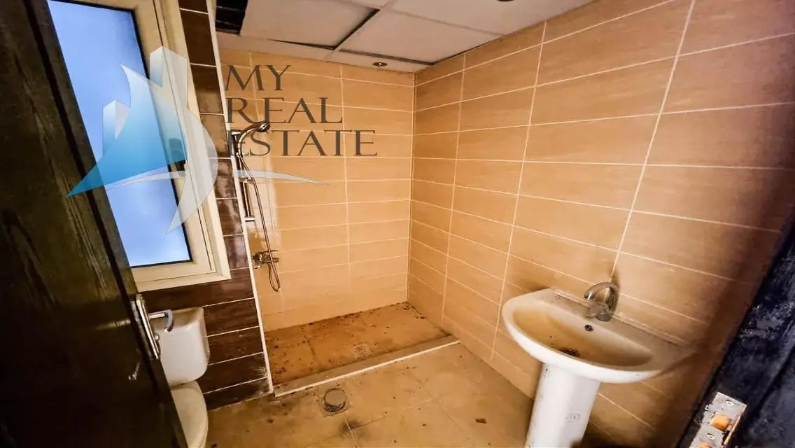 Pool view higher floor brand new 1 bed