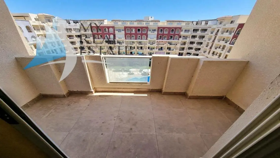 Pool view higher floor brand new 1 bed