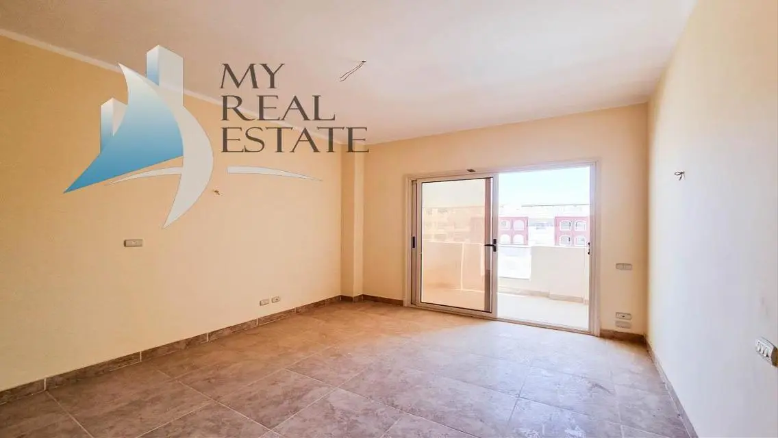 Pool view higher floor brand new 1 bed