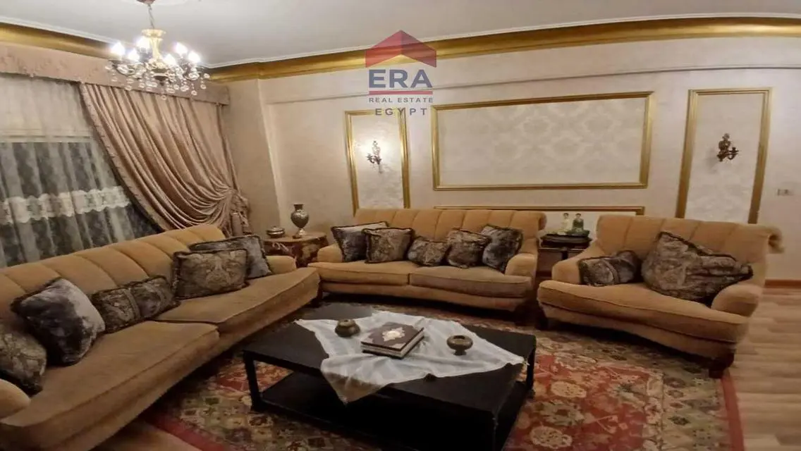 شقة رائعة 235 متر بـ35,000 جنيه!
