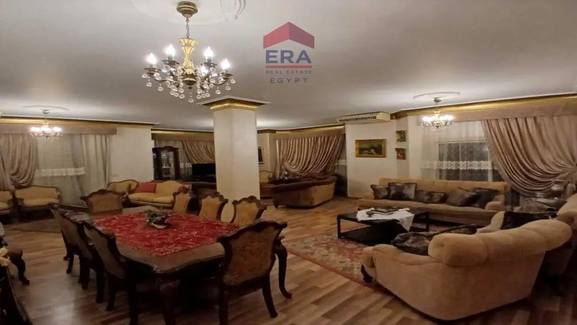 شقة رائعة 235 متر بـ35,000 جنيه!