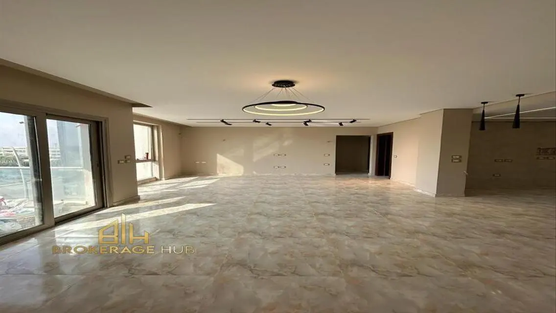 Luxury 160 sqm Apartment for Rent in the Heart of the City