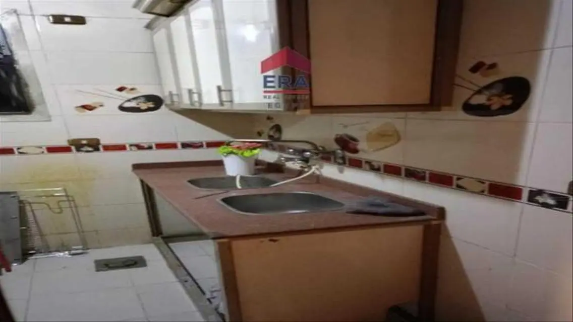شقة فاخرة بثلاث غرف نوم للإيجار