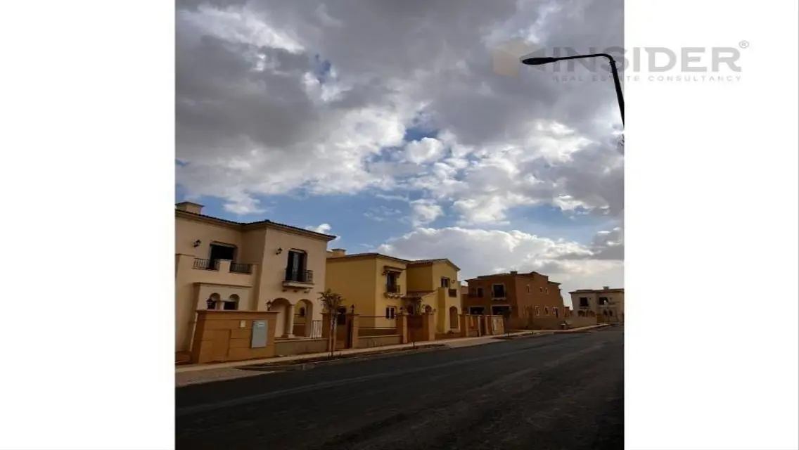 Luxury Villa for Sale with Study Room and Security Guard