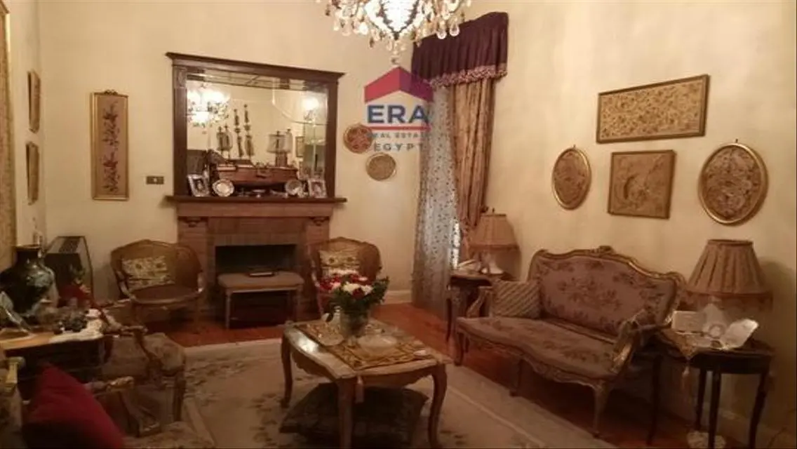 فيلا رائعة للبيع بمساحة فاخرة