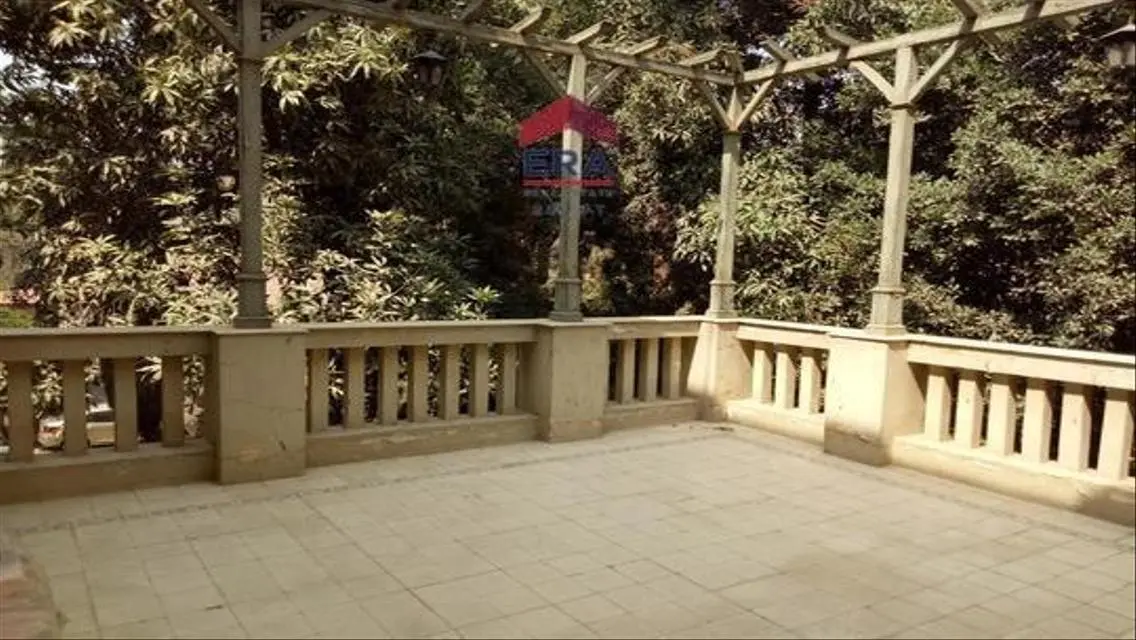 فيلا رائعة للبيع بمساحة فاخرة