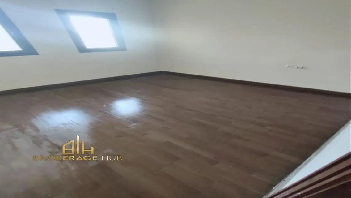 فيلا فاخرة للإيجار في ميفيدا 120,000 جنيه