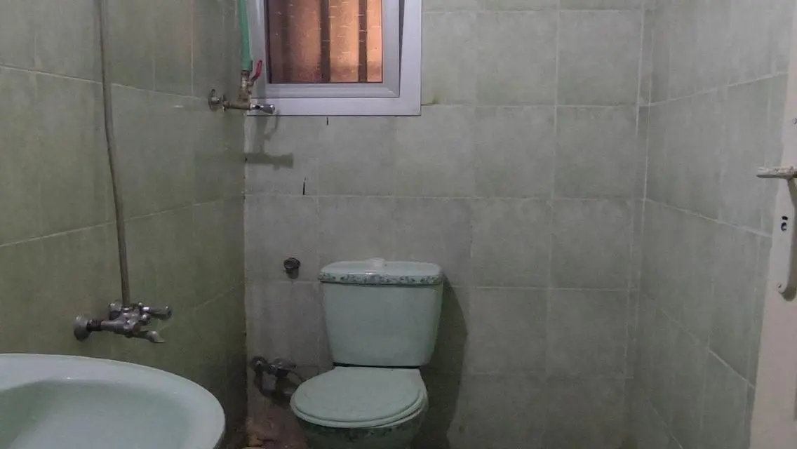 شقة فاخرة بمساحة كبيرة للبيع