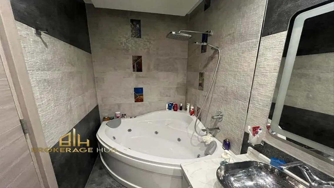 Luxury Apartment in Regents Park - New Cairo